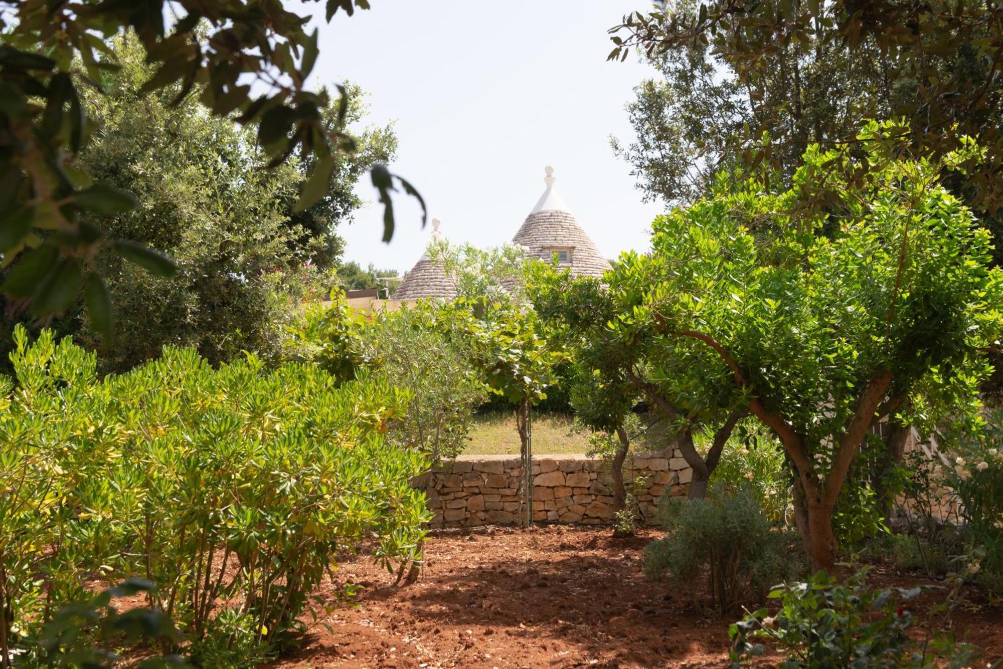 Trullo Filippo With Exclusive Pool Villa Cisternino Exterior foto